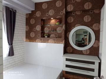 DiSewakan 2br furnish baru, view city cakep!!