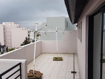 VENTA DE BELLISIMO SEMIPISO DE 2 AMBIENTES EN VILLA URQUIZA