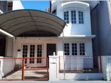 Dijual Rumah Pakuwon Indah Vila Valensia, Minimalis Ciamik