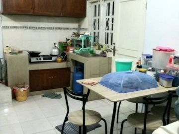 Rumah Dalam Perum di Selatan Giwangan