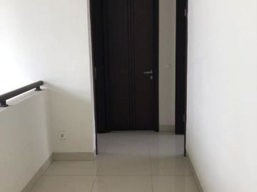 DIJUAL/SEWA RUMAH BAGUS TERAWAT SIAP HUNI DI THE EMINENT BSD
