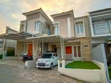 Rumah 2 Lantai Luas 126 di ikan Gurami Sukarno Hatta Malang