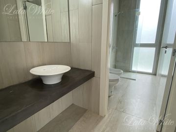 Casa en Venta en Lares de Canning