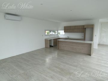 Casa en Venta en Lares de Canning