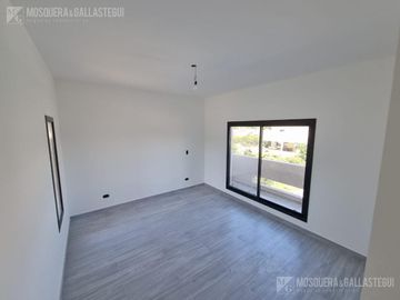 Casa - Escobar
