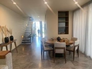 VENTA DE CASA EN QUIANA, ALTOS JURIQUILLA