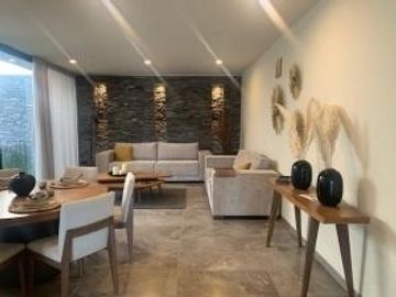 VENTA DE CASA EN QUIANA, ALTOS JURIQUILLA