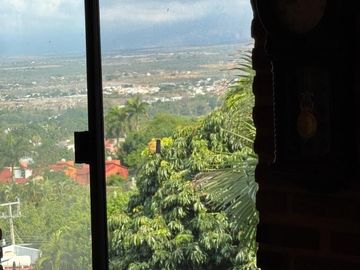 Casa sola en Cuernavaca 700 mts Lomas Cuernavaca, Vista Panorámica