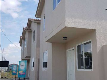 Venta de hermosa casa 4 dormitorios con buenos acabados en Mi Lote Villa Bonita.