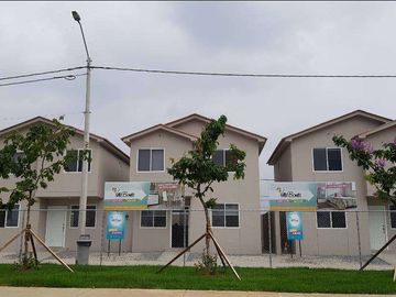 Venta de hermosa casa 4 dormitorios con buenos acabados en Mi Lote Villa Bonita.