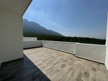 CASA EN VENTA EN CUMBRES ELITE PREMIER PRIVADA