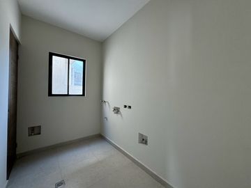 CASA EN VENTA EN CUMBRES ELITE PREMIER PRIVADA