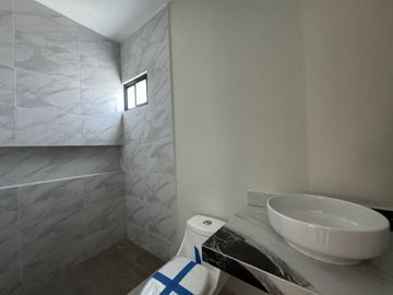 CASA EN VENTA EN CUMBRES ELITE PREMIER PRIVADA