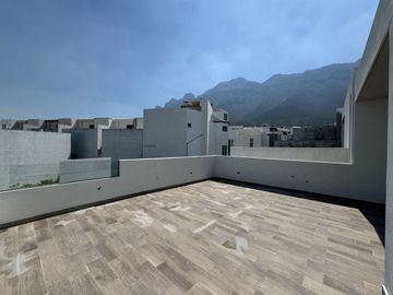 CASA EN VENTA EN CUMBRES ELITE PREMIER PRIVADA