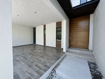 CASA EN VENTA EN CUMBRES ELITE PREMIER PRIVADA