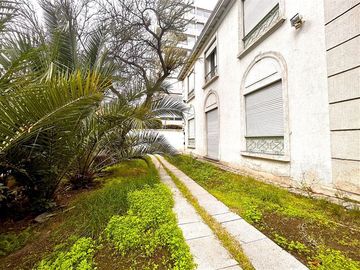 Oficina en Venta en Alberto Henckel | Casa-Oficina en Venta | Providencia | One Propiedades