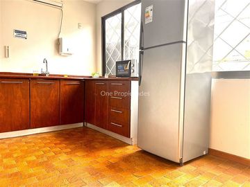 Oficina en Venta en Alberto Henckel | Casa-Oficina en Venta | Providencia | One Propiedades