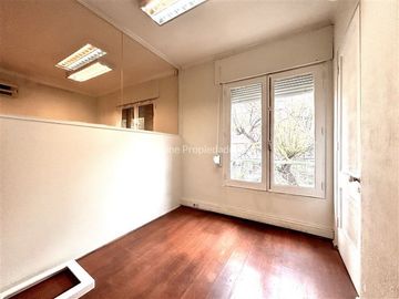 Oficina en Venta en Alberto Henckel | Casa-Oficina en Venta | Providencia | One Propiedades
