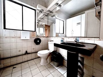 Oficina en Venta en Alberto Henckel | Casa-Oficina en Venta | Providencia | One Propiedades