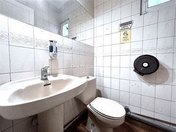 Oficina en Venta en Alberto Henckel | Casa-Oficina en Venta | Providencia | One Propiedades