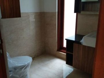 Rumah Mewah Dilengkapi Private Pool Lokasi Prime Di Pondok Indah