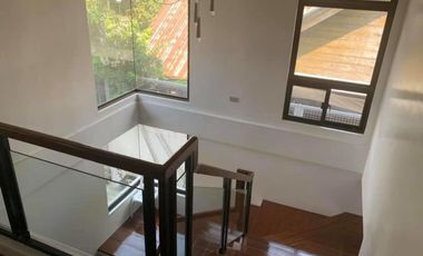 FOR SALE: 5 BR House and lot Teoville, Paranaque