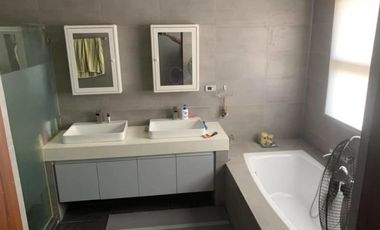 FOR SALE: 5 BR House and lot Teoville, Paranaque