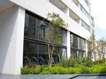 Condominio con piscina, jacuzzi, spa, jardin para perros, en venta Interlomas.