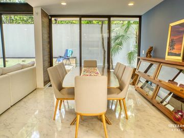 Villa con alberca, doble altura, vistas verdes venta Senderos de Ciudad Mayakoba