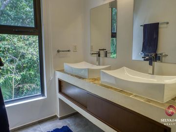 Villa con alberca, doble altura, vistas verdes venta Senderos de Ciudad Mayakoba