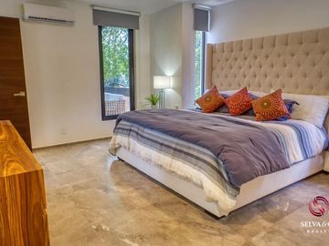 Villa con alberca, doble altura, vistas verdes venta Senderos de Ciudad Mayakoba