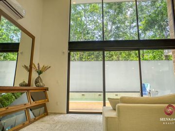 Villa con alberca, doble altura, vistas verdes venta Senderos de Ciudad Mayakoba