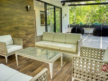 Villa con alberca, doble altura, vistas verdes venta Senderos de Ciudad Mayakoba