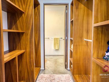 Villa con alberca, doble altura, vistas verdes venta Senderos de Ciudad Mayakoba
