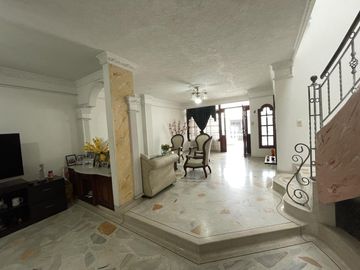 casa en venta en castellana. Cod V5271