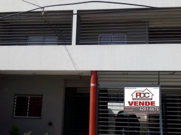 VENTA DE AMPLIO DEPARTAMENTO DE 2 AMBIENTES A ESTRENAR CON COCHERA - APTO A CREDITO