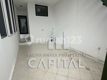 Rumah Baru 3 Lantai Design Modern Minimalis Dengan View Gunung Yang Cantik Di Pondok Hijau Setiabudi Bandung