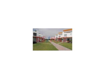 𝐂𝐚𝐬𝐚 𝐝𝐞 𝐏𝐥𝐚𝐲𝐚 𝐞𝐧 𝐂𝐨𝐧𝐝𝐨𝐦𝐢𝐧𝐢𝐨 𝐀𝐬𝐢𝐚 𝐝𝐞𝐥 𝐒𝐮𝐫 – Sarapampa - Asia
A minutos del Boulevard de Asia, con acceso directo a la playa, seguridad permanente y ár