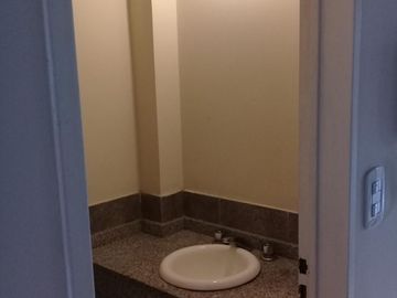 PH EN DUPLEX 3 AMB 2 BAÑOS 2 PATIOS LAV TAZA C/ PARRILLA