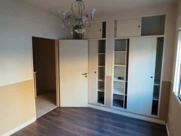 PH EN DUPLEX 3 AMB 2 BAÑOS 2 PATIOS LAV TAZA C/ PARRILLA