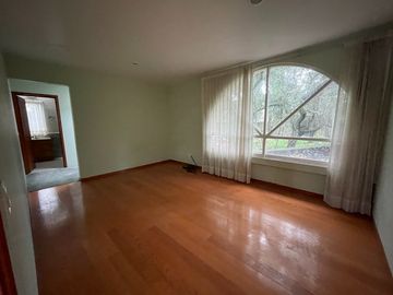 VENTA DE CASA EN MEDIO DEL BOSQUE CON CASA CLUB