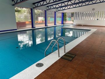VENTA DE CASA EN MEDIO DEL BOSQUE CON CASA CLUB