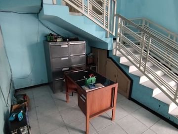 KOMERSIL Rumah dan Ruang Usaha Siap Pakai Strategis di Gresik