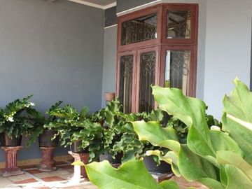 KOMERSIL Rumah dan Ruang Usaha Siap Pakai Strategis di Gresik