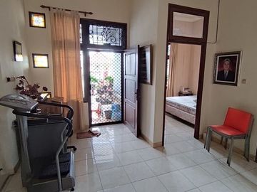 KOMERSIL Rumah dan Ruang Usaha Siap Pakai Strategis di Gresik