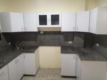 VENTA DE CASA EN MUCHO LOTE 1 - NORTE DE GUAYAQUIL - CASA CON LOSA