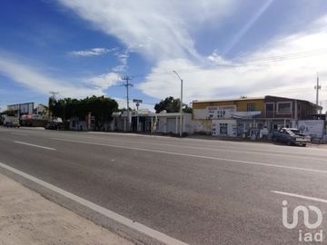 TERRENO 1583m² EN VENTA  A ORILLA DE CARRETERA EN CHAMETLA