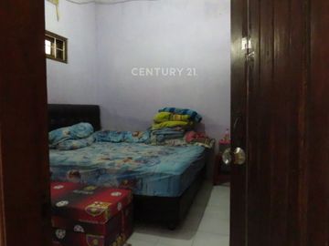 Rumah Dalam Komplek Nyaman Strategis Di Kayu Putih S9726