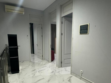 Rumah Pakuwon City Aruba Villa grand Island