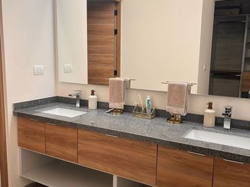 VENTA DE CASA EN VIÑEDOS DEL POLO, EL MARQUES.